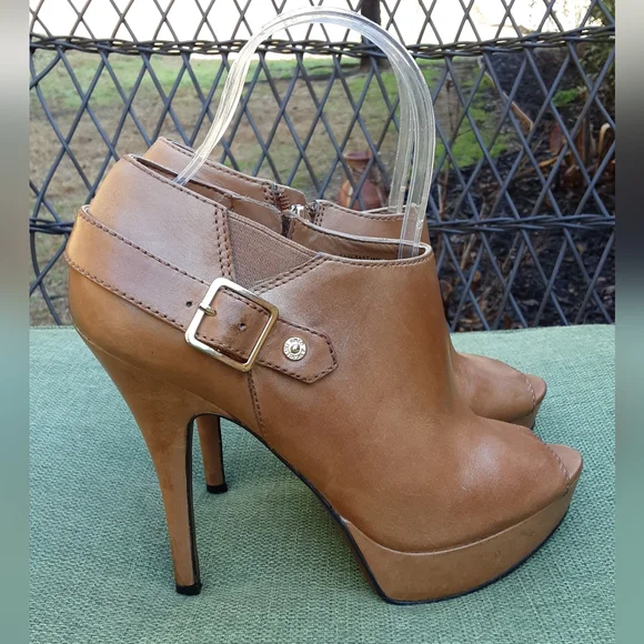 Enzo Angiolini Easebastjan Brown Leather Peep Toe Platform Heel. - Picture 11 of 16